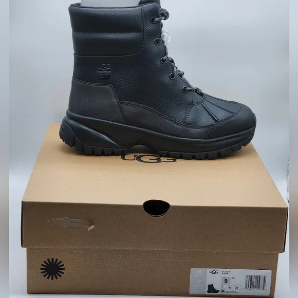 NEW UGG Yose Boot Sz 9